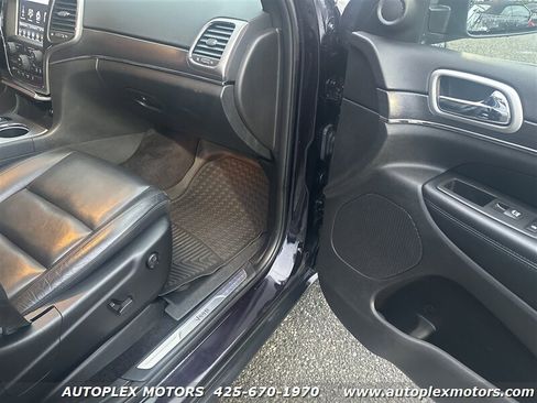 Used 2018 Jeep Grand Cherokee Limited image 9
