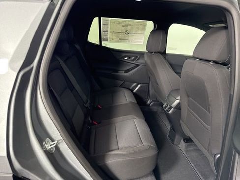 New 2026 Chevrolet Equinox LT w/ Safety and Technology Package FWD image 18