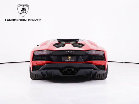 Used 2019 Lamborghini Aventador S AWD/4WD image 7