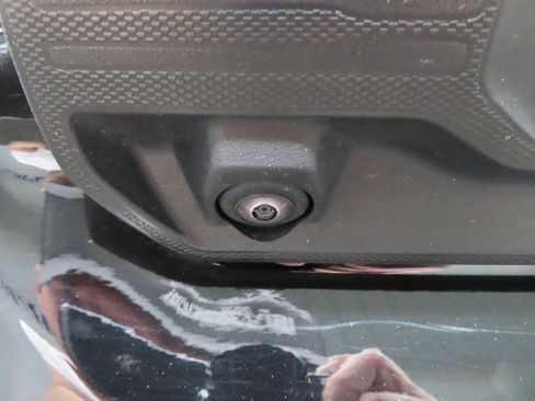 Used 2024 GMC Sierra 1500 SLT w/ SLT Convenience Package image 35