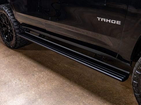 Used 2024 Chevrolet Tahoe High Country AWD/4WD image 13