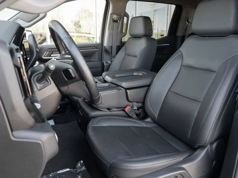 Used 2026 GMC Sierra 1500 SLT RWD image 21