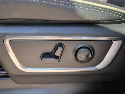 New 2026 RAM 1500 Laramie w/ Night Edition image 31