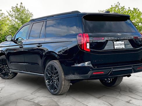 New 2026 Ford Expedition Max Platinum w/ Stealth Performance Package image 3