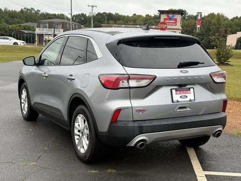 Used 2022 Ford Escape SE w/ Convenience Package image 7