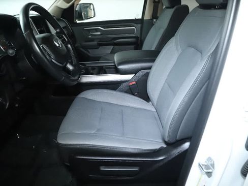 Used 2019 RAM 1500 Big Horn AWD/4WD image 18