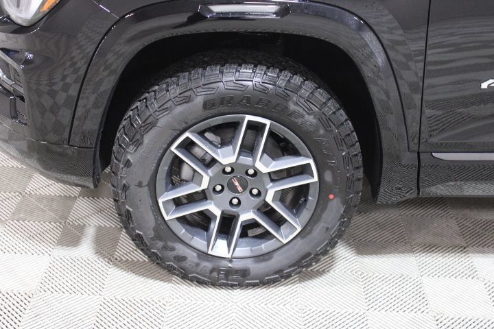 New 2026 GMC Terrain AT4 w/ Convenience Package III AWD/4WD image 40