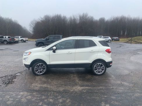 Used 2021 Ford EcoSport Titanium image 3