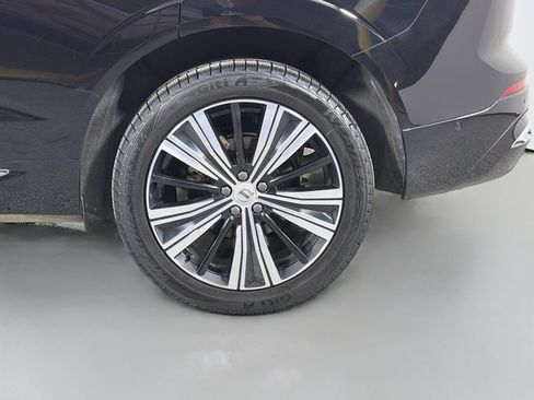 Certified 2023 Volvo XC60 B5 Plus w/ Climate Package AWD/4WD image 29