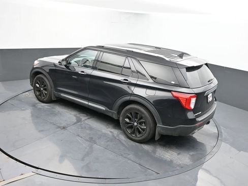 Used 2022 Ford Explorer Limited w/ Class IV Trailer Tow Package AWD/4WD image 37