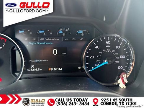 Used 2018 Ford Expedition Limited w/ Equipment Group 301A RWD image 9