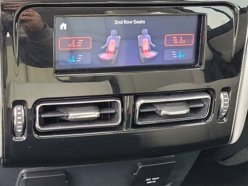 Used 2025 Lincoln Aviator Reserve w/ Equipment Group 201A image 8