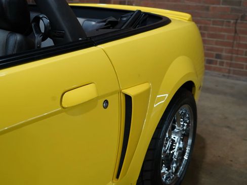 Used 2003 Ford Mustang Cobra image 35