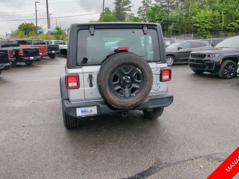 Used 2023 Jeep Wrangler Sport AWD/4WD image 7