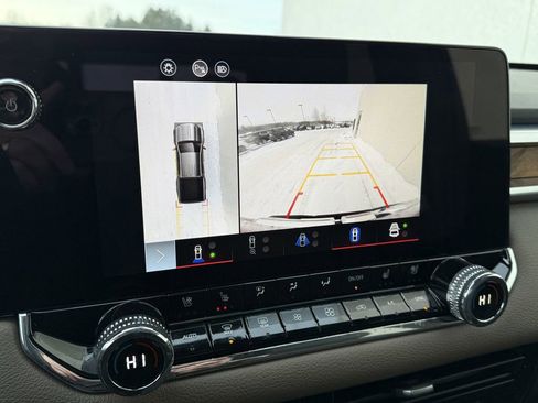 Used 2024 GMC Canyon Denali image 23