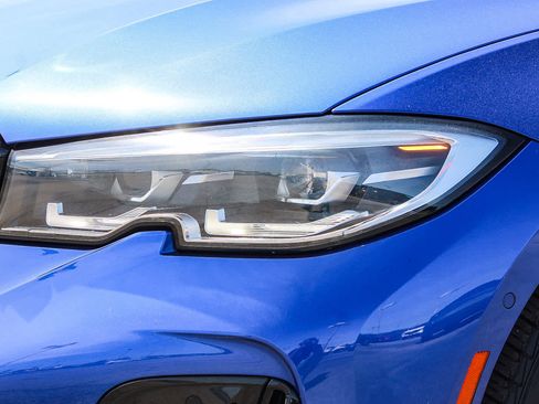 Used 2021 BMW M340i image 10