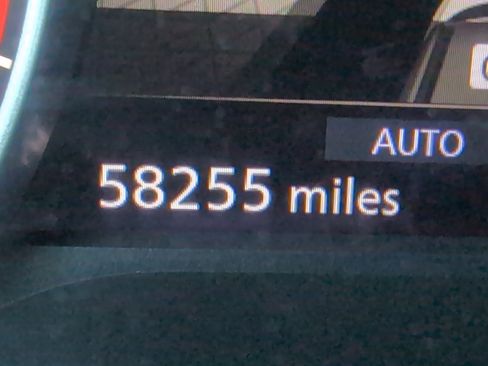 Used 2023 Nissan Rogue SV image 22