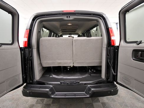 Used 2025 Chevrolet Express 3500 LS RWD image 7