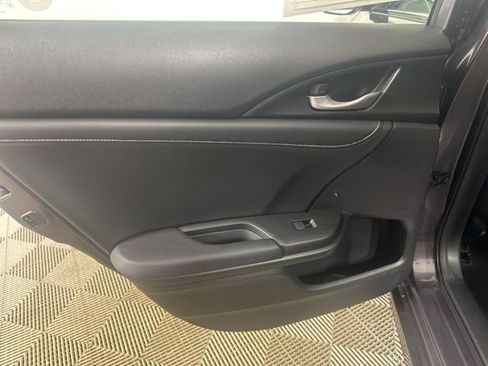 Used 2020 Honda Insight Touring image 18