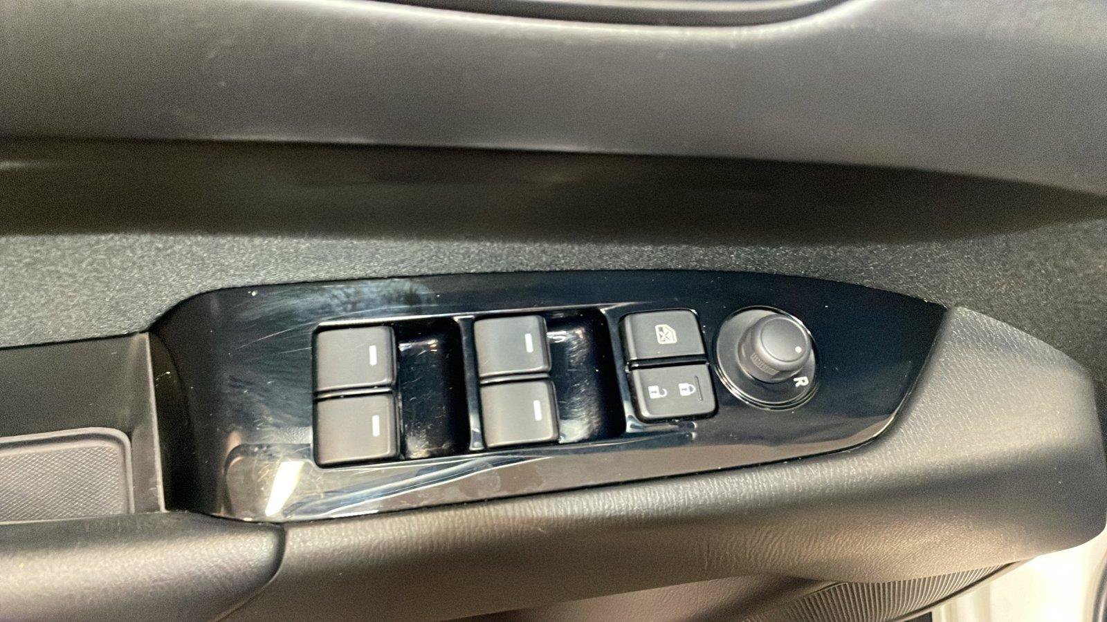 Used 2018 MAZDA CX-5 Sport FWD image 24