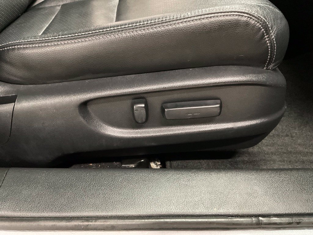 Used 2017 Honda Accord Touring image 38