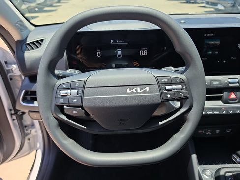 New 2026 Kia K4 FWD image 28
