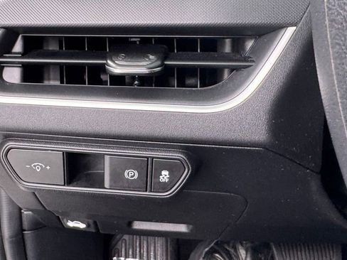 Used 2025 Kia K4 FWD image 31