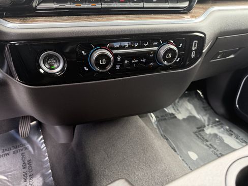 Used 2023 Chevrolet Silverado 1500 LT AWD/4WD image 5