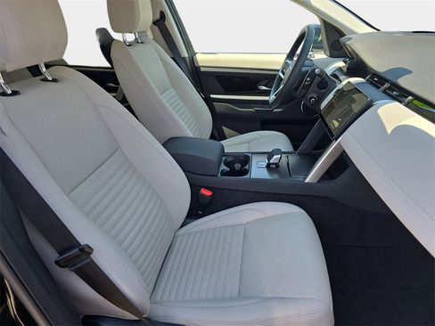 Certified 2025 Land Rover Discovery Sport S image 10