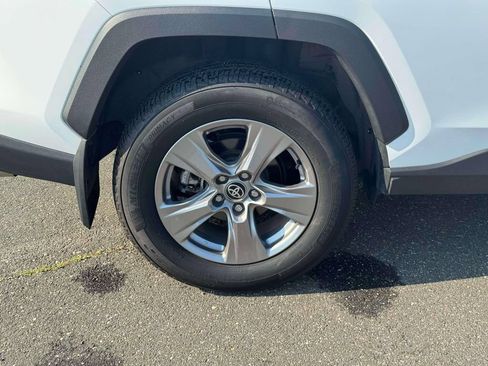 Used 2024 Toyota RAV4 XLE w/ Convenience Package AWD/4WD image 10