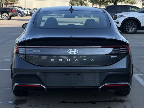 Used 2026 Hyundai Sonata Blue FWD image 5