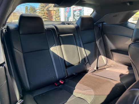 Used 2018 Dodge Challenger GT w/ Driver Convenience Group image 14