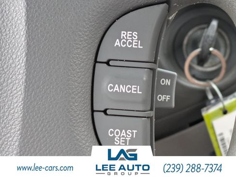 Used 2012 Kia Sedona LX w/ PWR Pkg FWD image 20
