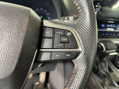 Used 2022 Toyota Sienna XSE image 17