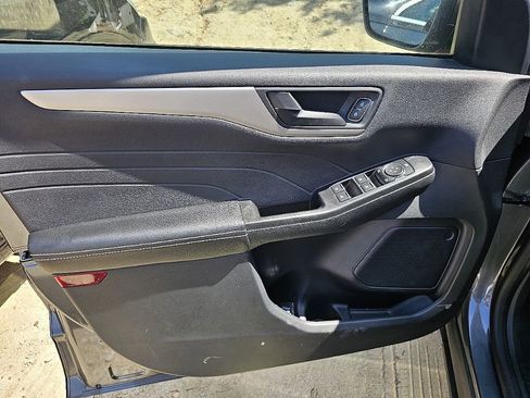 Used 2022 Ford Escape SE w/ Convenience Package image 11