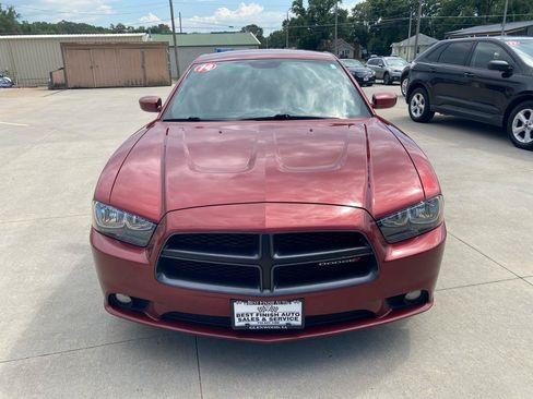 Used 2014 Dodge Charger SXT RWD image 3