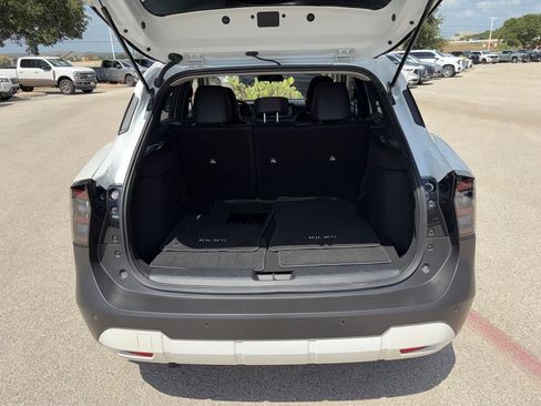 Used 2025 Nissan Kicks SR w/ SR Premium Package AWD/4WD image 26