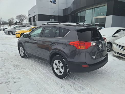 Used 2013 Toyota RAV4 XLE image 9
