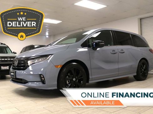 Used 2024 Honda Odyssey Sport image 1