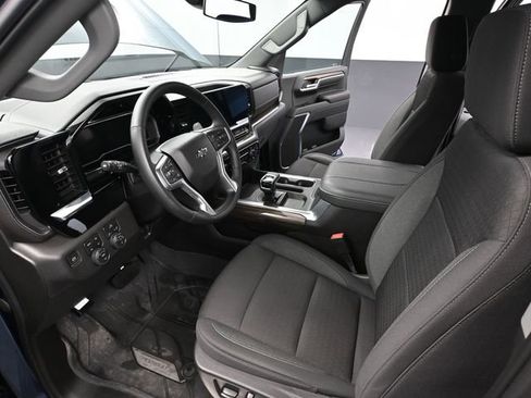 Used 2023 Chevrolet Silverado 1500 RST w/ Max Trailering Package AWD/4WD image 28