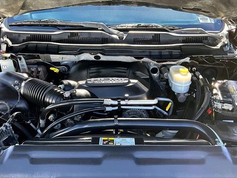 Used 2016 RAM 2500 Tradesman w/ Chrome Appearance Group image 11