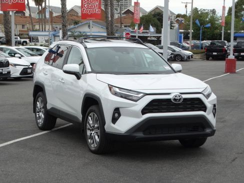 New 2025 Toyota RAV4 XLE Premium image 2