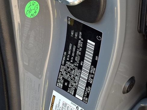 Used 2024 Lexus GX 550 w/ Accessory Package (2T) AWD/4WD image 27