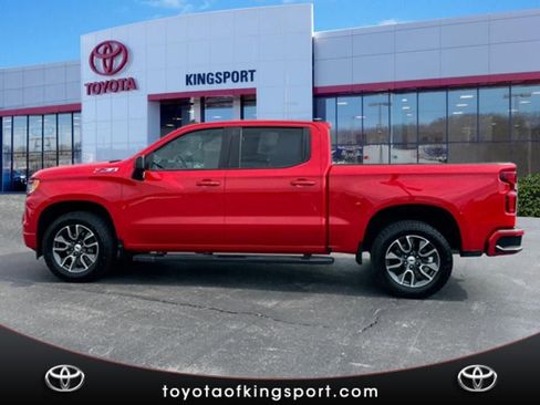 Used 2022 Chevrolet Silverado 1500 RST image 2