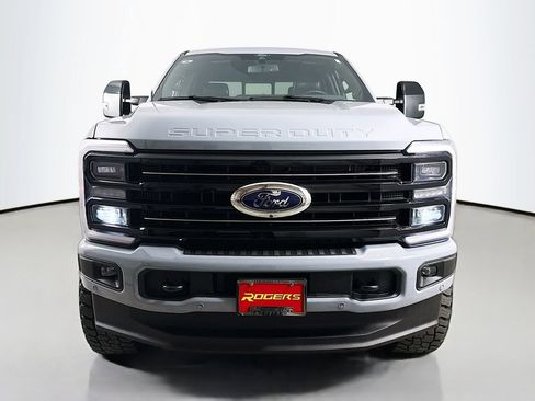 Used 2025 Ford F350 Platinum AWD/4WD image 2