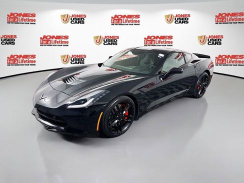 Used 2017 Chevrolet Corvette Stingray Coupe RWD image 14
