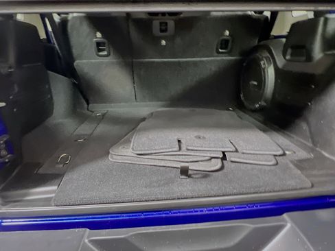 Used 2018 Jeep Wrangler Unlimited Sahara image 33