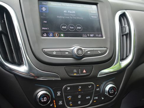 Used 2023 Chevrolet Equinox LT AWD/4WD image 15