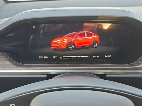 Used 2022 Tesla Model X image 19