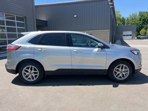 Used 2023 Ford Edge SEL w/ Convenience Package AWD/4WD image 4